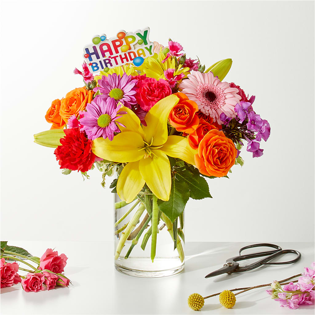 Cue the Confetti - A Florist Original –  Fleuriste East Angus Et Maison Du Cadeau, East Angus PQ