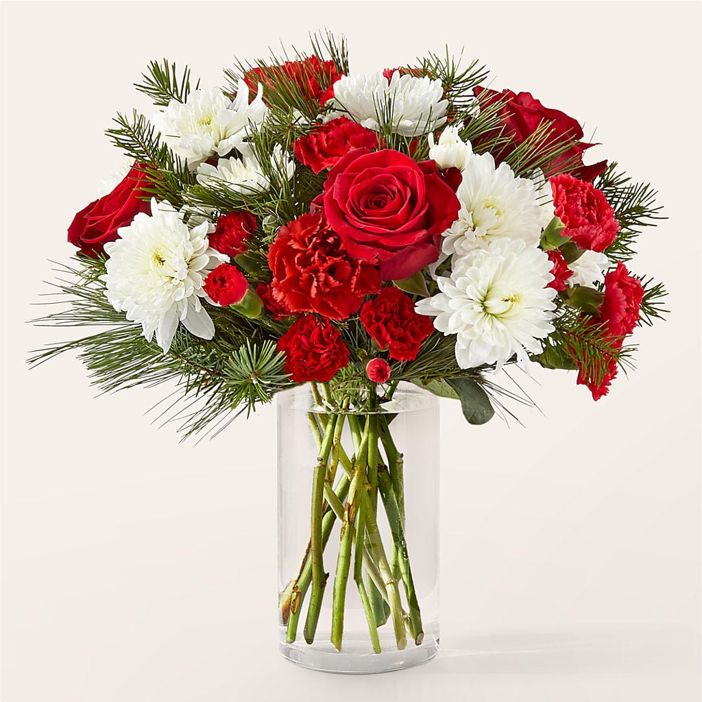 Seasonal Magic Bouquet –  Fleuriste East Angus Et Maison Du Cadeau, East Angus PQ