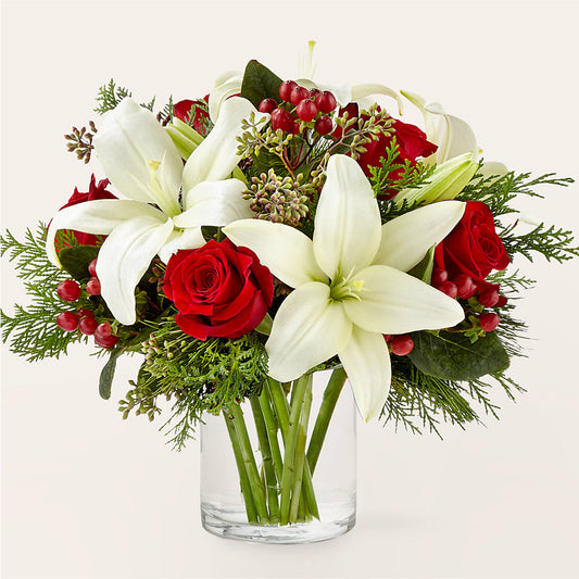 Glittering Lights Bouquet –  Fleuriste East Angus Et Maison Du Cadeau, East Angus PQ