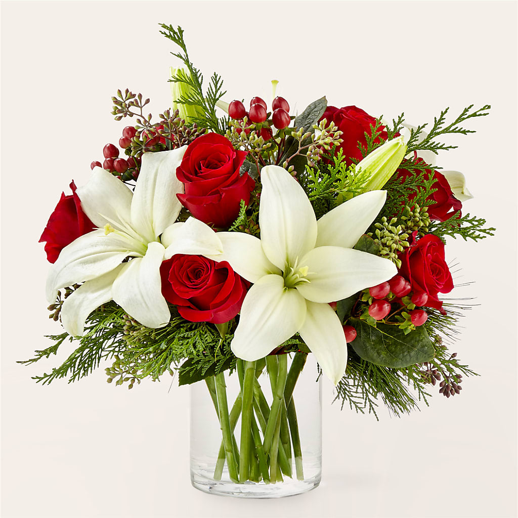 Glittering Lights Bouquet –  Fleuriste East Angus Et Maison Du Cadeau, East Angus PQ