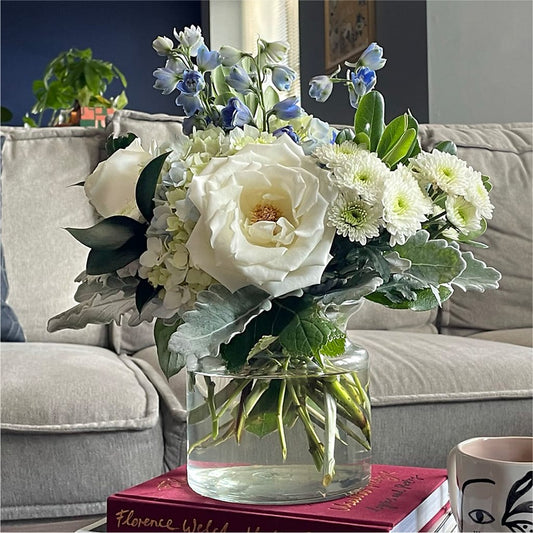 Clear Skies Bouquet –  Fleuriste East Angus Et Maison Du Cadeau, East Angus PQ