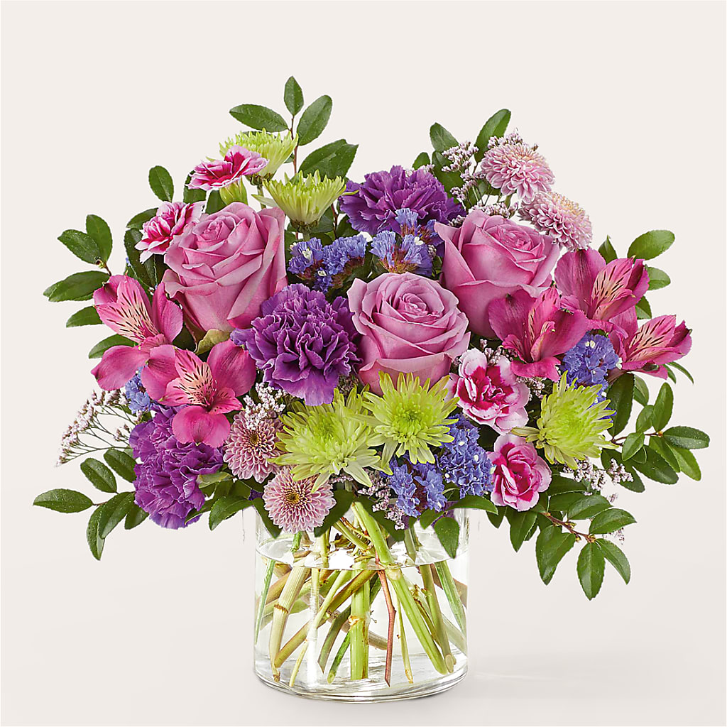 Glass Half Full Bouquet –  Fleuriste East Angus Et Maison Du Cadeau, East Angus PQ
