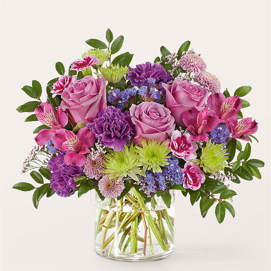 Glass Half Full Bouquet –  Fleuriste East Angus Et Maison Du Cadeau, East Angus PQ