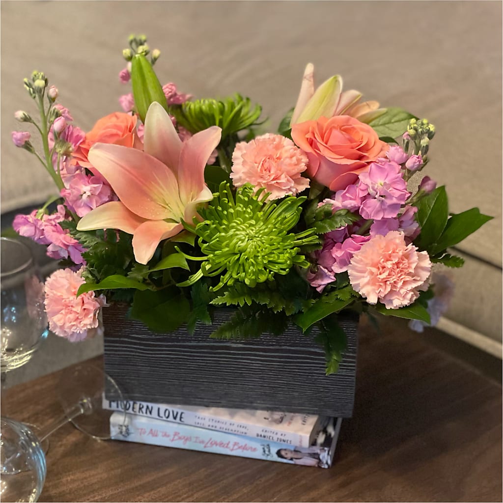 Beautiful Spirit Basket –  Fleuriste East Angus Et Maison Du Cadeau, East Angus PQ