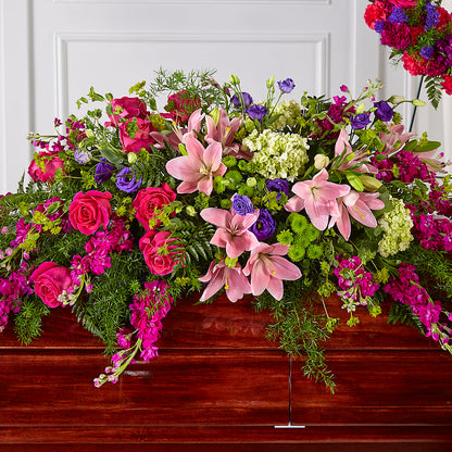 Radiant Tribute Casket Spray –  Fleuriste East Angus Et Maison Du Cadeau, East Angus PQ