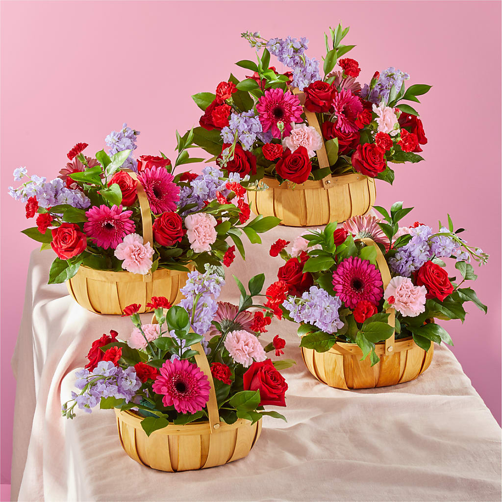 Pink Picnic Basket –  Fleuriste East Angus Et Maison Du Cadeau, East Angus PQ