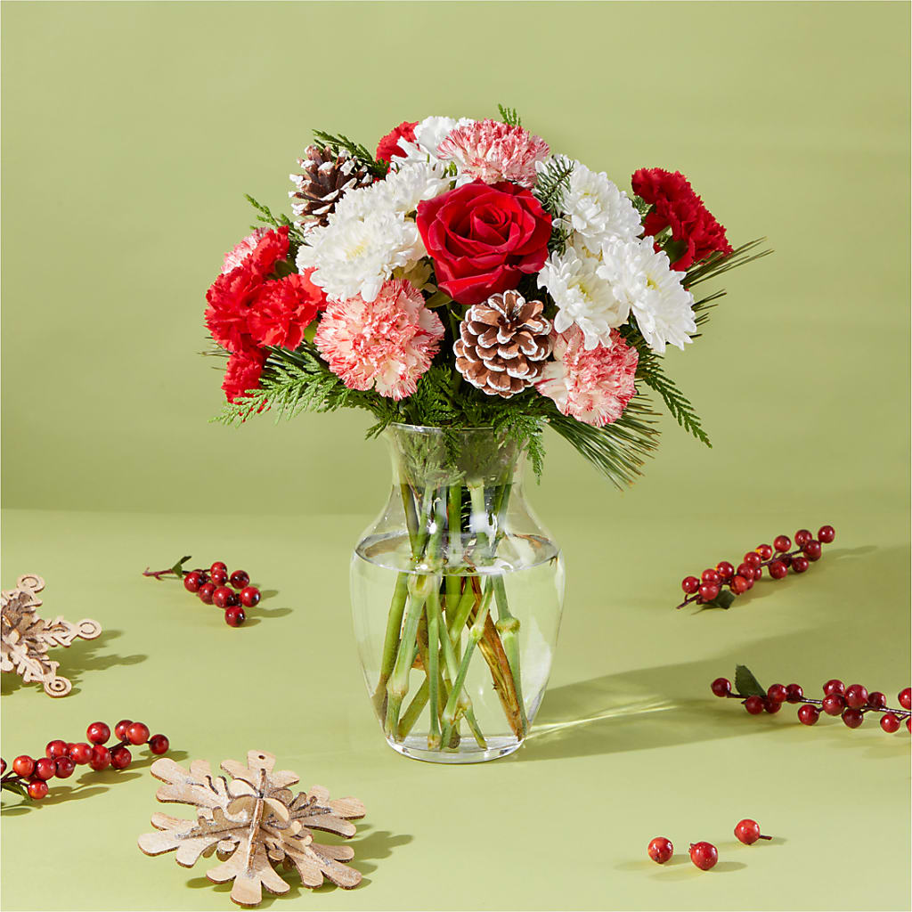 Candy Cane Lane Bouquet –  Fleuriste East Angus Et Maison Du Cadeau, East Angus PQ