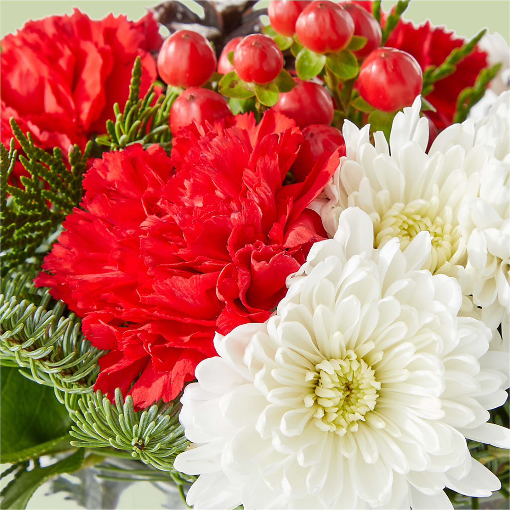 Snow Angel Bouquet –  Fleuriste East Angus Et Maison Du Cadeau, East Angus PQ
