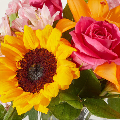 In Full Swing Bouquet –  Fleuriste East Angus Et Maison Du Cadeau, East Angus PQ