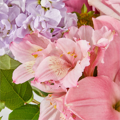 The Crown Jewel Bouquet –  Fleuriste East Angus Et Maison Du Cadeau, East Angus PQ