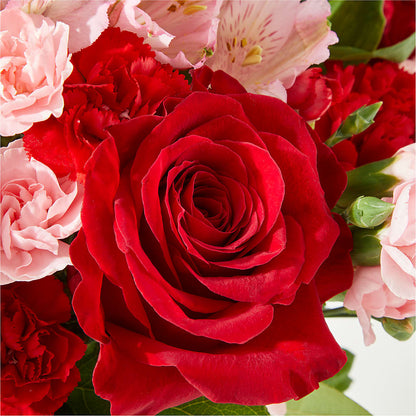 Candy Kisses Bouquet –  Fleuriste East Angus Et Maison Du Cadeau, East Angus PQ