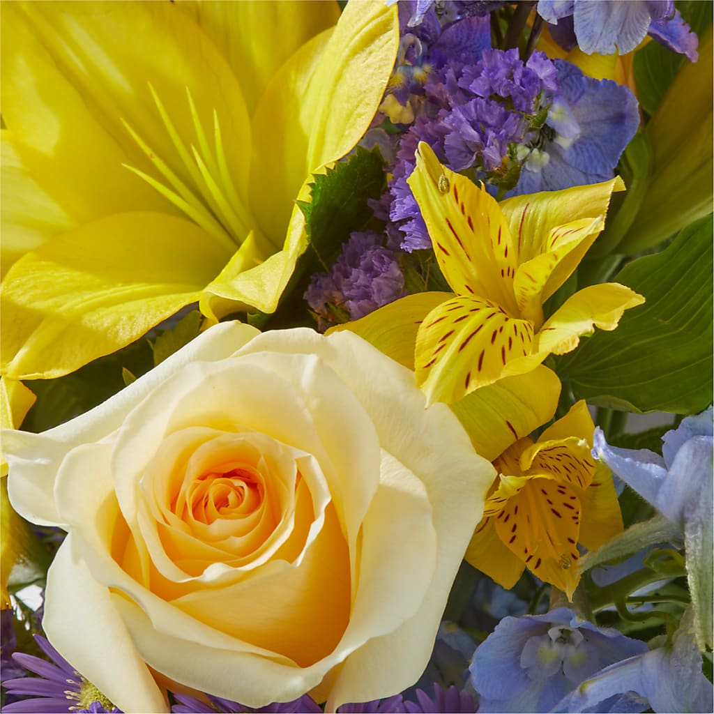 Limoncello Bouquet –  Fleuriste East Angus Et Maison Du Cadeau, East Angus PQ