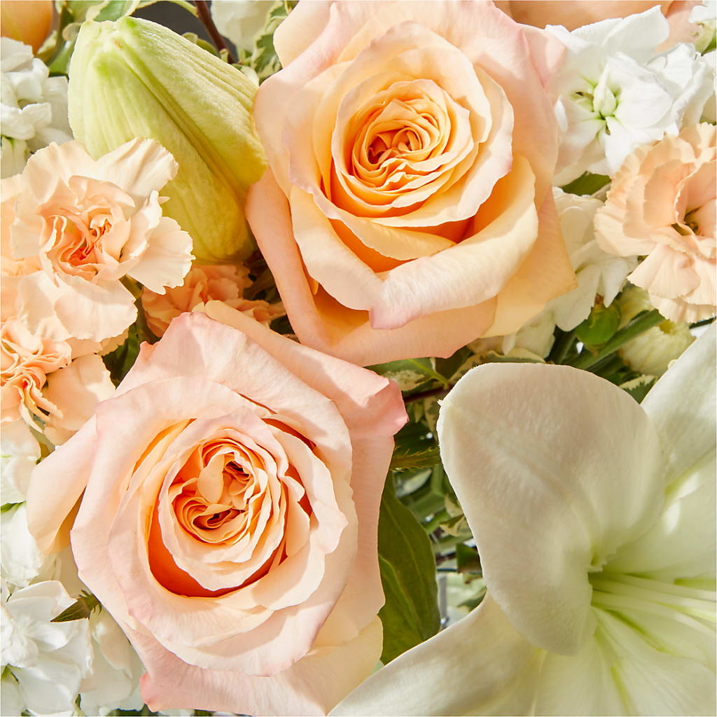 Darling Bouquet –  Fleuriste East Angus Et Maison Du Cadeau, East Angus PQ
