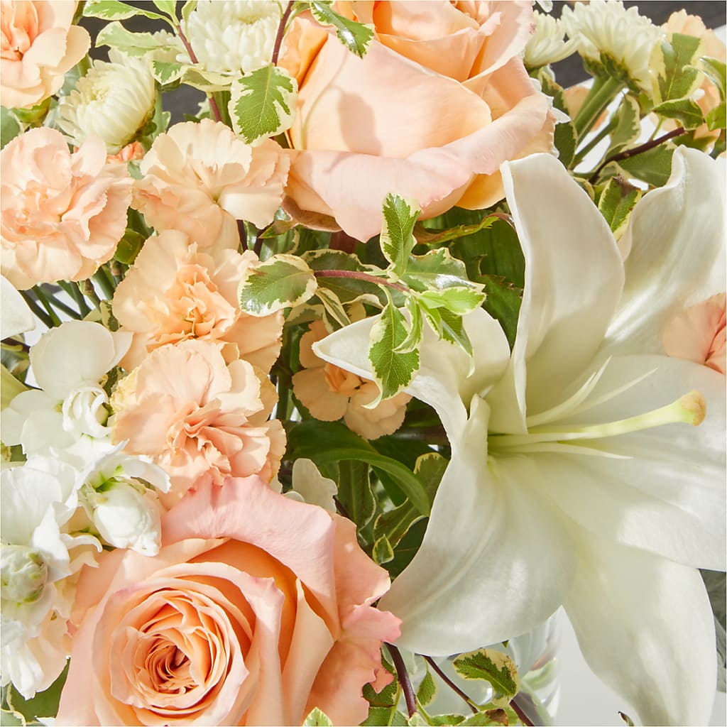 Darling Bouquet –  Fleuriste East Angus Et Maison Du Cadeau, East Angus PQ
