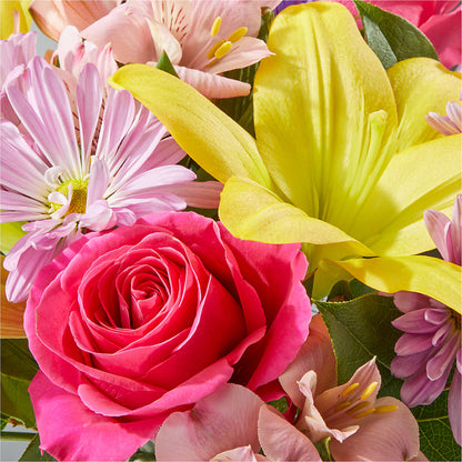 Sprinkles Bouquet –  Fleuriste East Angus Et Maison Du Cadeau, East Angus PQ