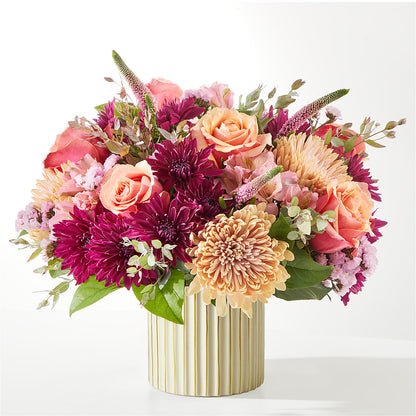 Berry Cobbler Bouquet with Ivory Vase –  Fleuriste East Angus Et Maison Du Cadeau, East Angus PQ