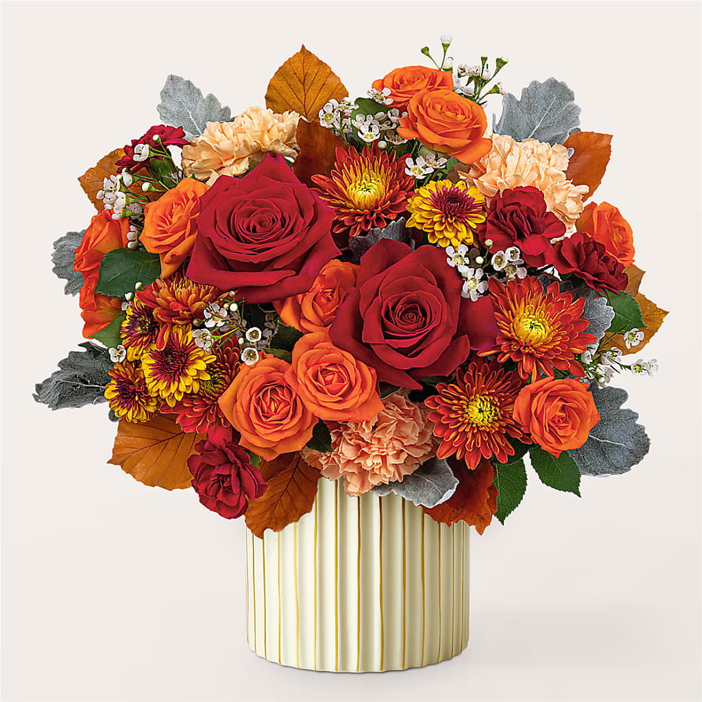 Merlot Bouquet with Ivory Vase –  Fleuriste East Angus Et Maison Du Cadeau, East Angus PQ