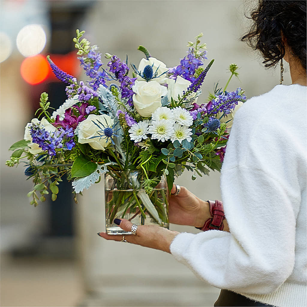 Shooting Star Bouquet –  Fleuriste East Angus Et Maison Du Cadeau, East Angus PQ