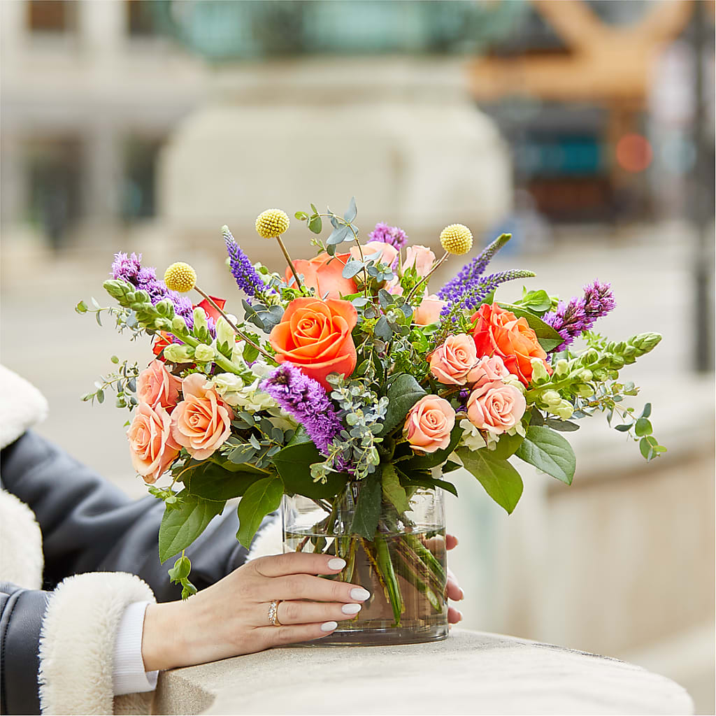 The Standout Bouquet –  Fleuriste East Angus Et Maison Du Cadeau, East Angus PQ
