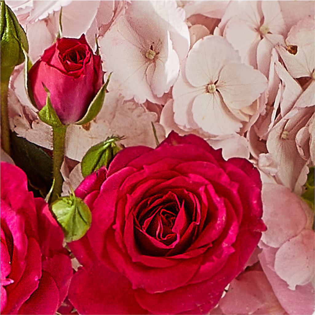 Glitz & Glam Bouquet –  Fleuriste East Angus Et Maison Du Cadeau, East Angus PQ