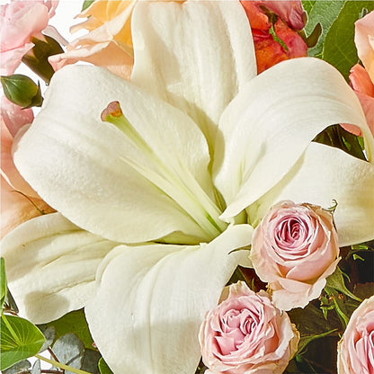 Grapefruit Splash Bouquet –  Fleuriste East Angus Et Maison Du Cadeau, East Angus PQ