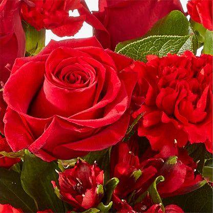 The Heartstrings Bouquet –  Fleuriste East Angus Et Maison Du Cadeau, East Angus PQ