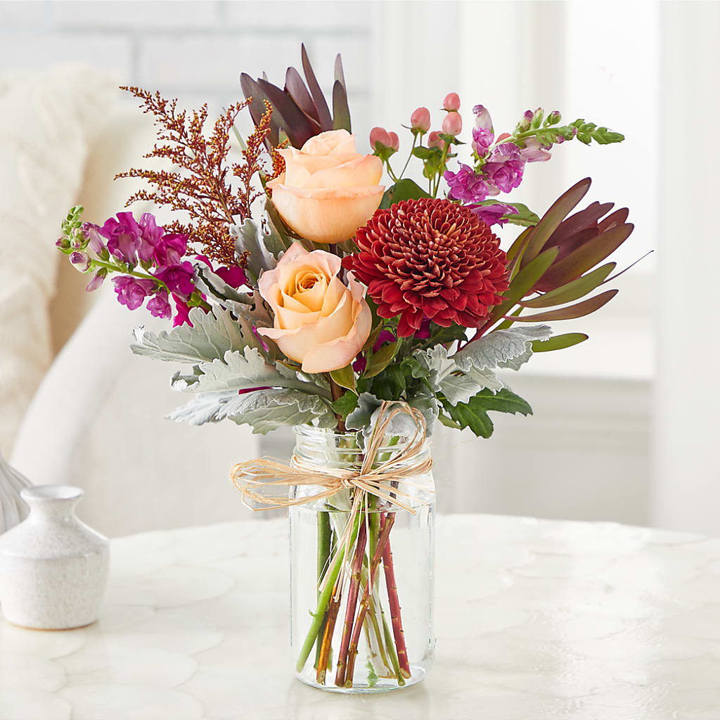 Moody Hues Bouquet –  Fleuriste East Angus Et Maison Du Cadeau, East Angus PQ