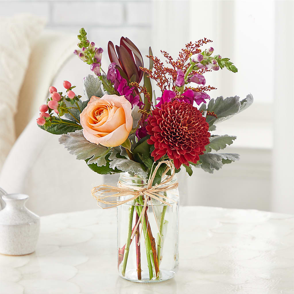 Moody Hues Bouquet –  Fleuriste East Angus Et Maison Du Cadeau, East Angus PQ