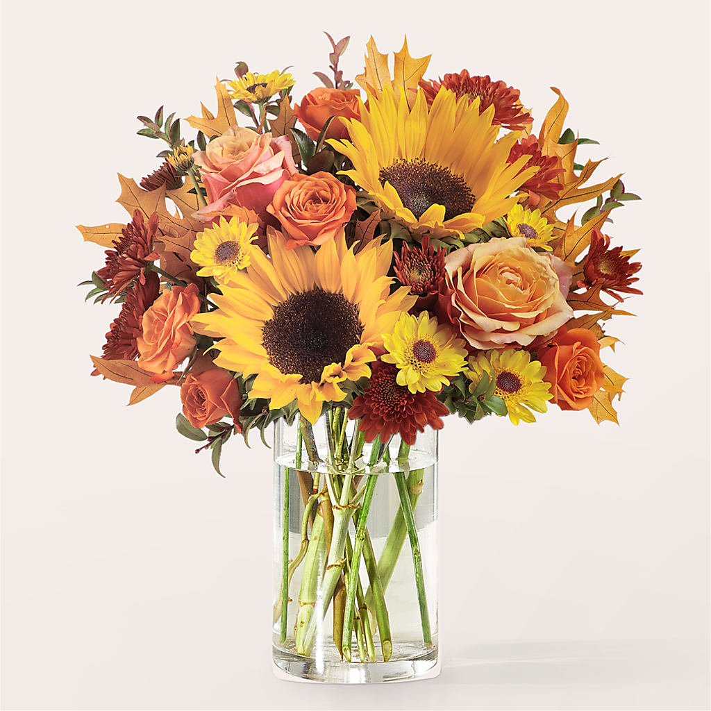 Fluttering Foliage Bouquet –  Fleuriste East Angus Et Maison Du Cadeau, East Angus PQ