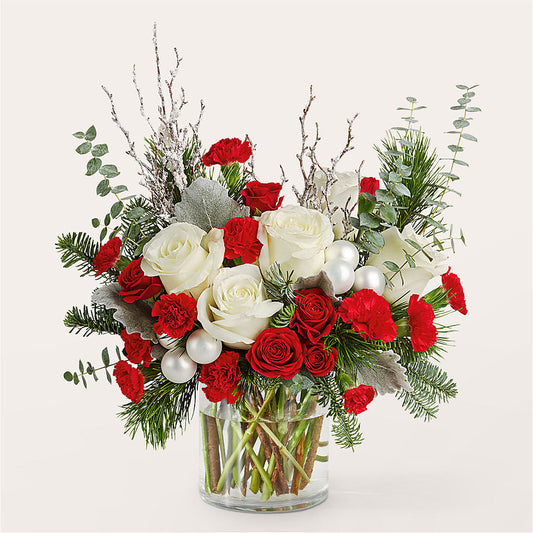 Trimming the Tree Bouquet –  Fleuriste East Angus Et Maison Du Cadeau, East Angus PQ