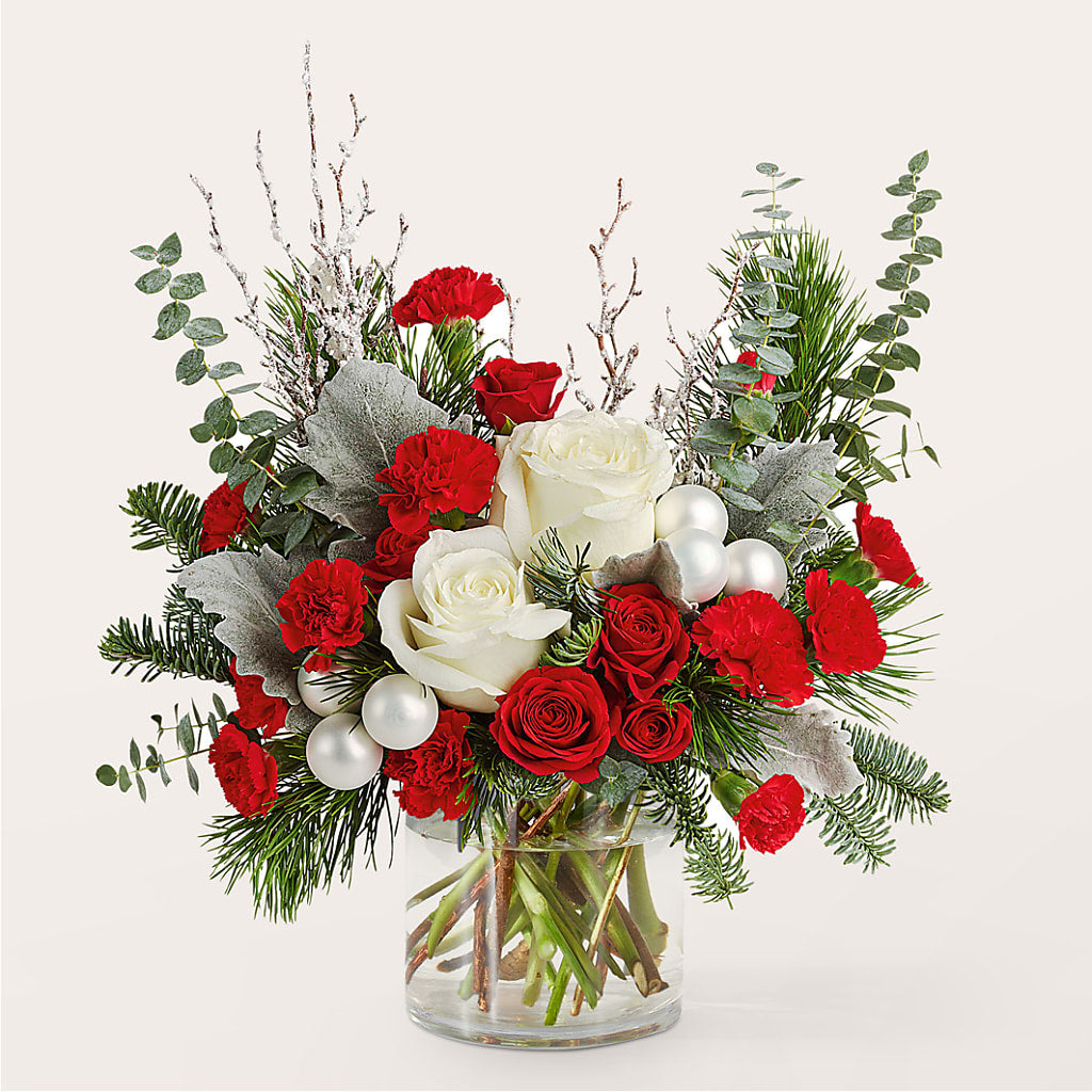 Trimming the Tree Bouquet –  Fleuriste East Angus Et Maison Du Cadeau, East Angus PQ