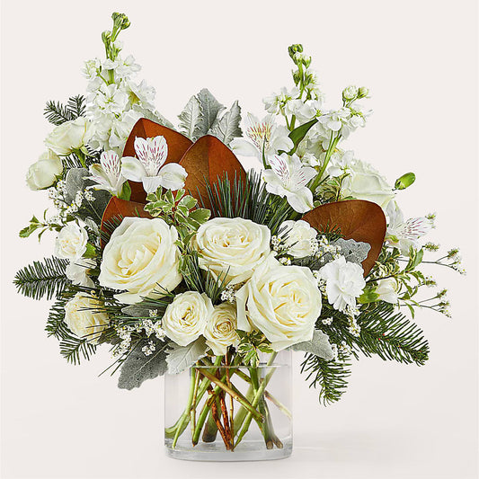 Fresh Snowfall Bouquet –  Fleuriste East Angus Et Maison Du Cadeau, East Angus PQ